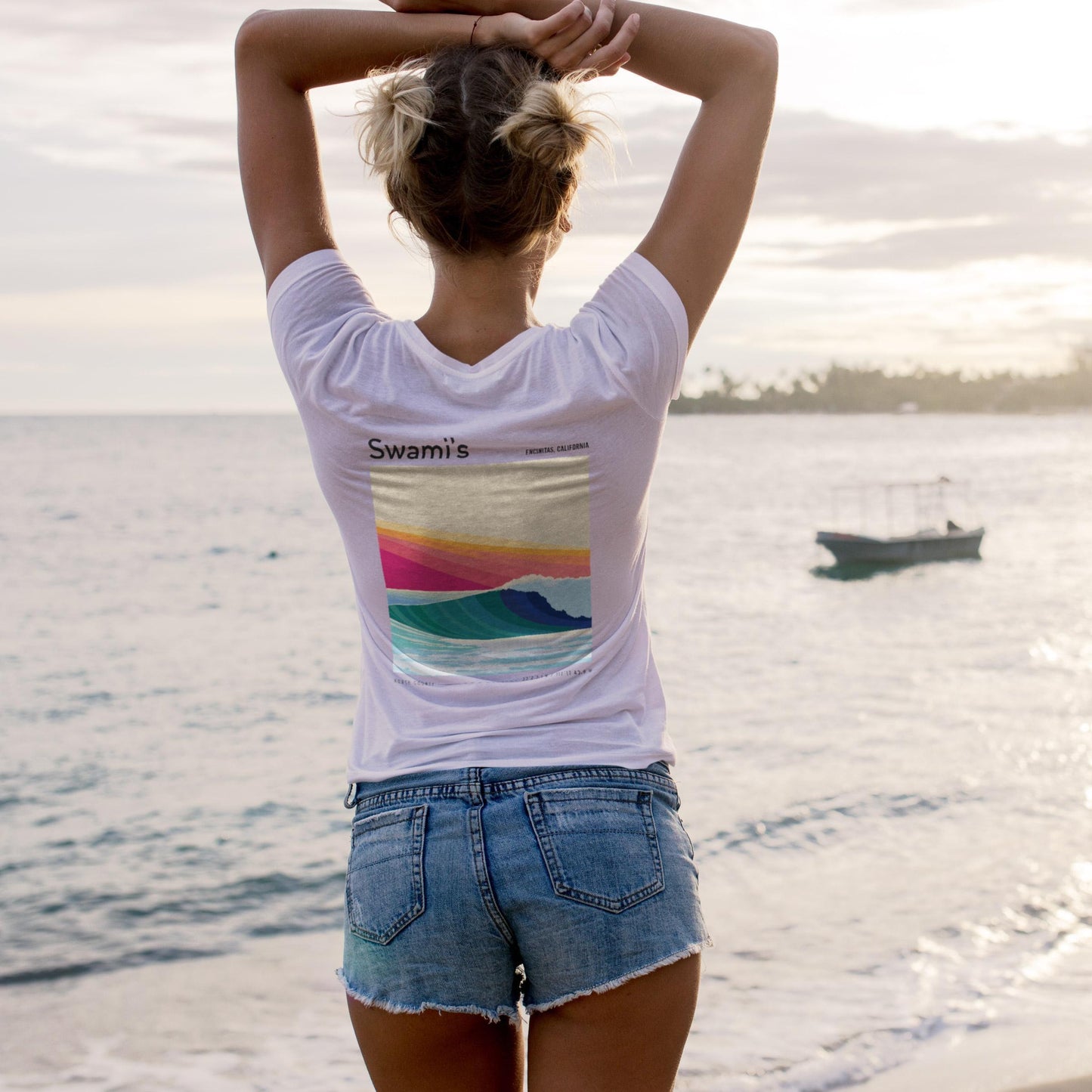 Swami's Encinitas California Vintage Surf Shirt Pocket T-Shirt