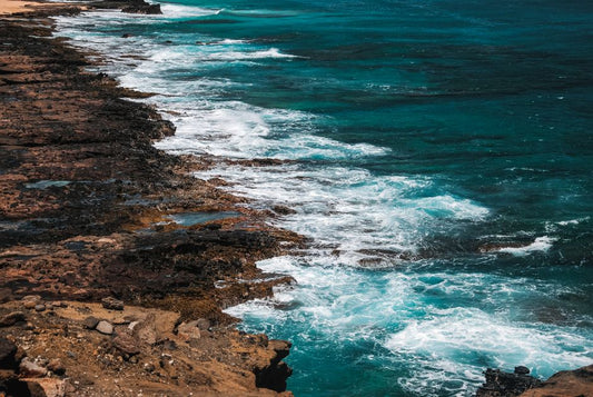 Reading the Tides: What Astrologers Find in Hawaii's Moon-Pulled Shores