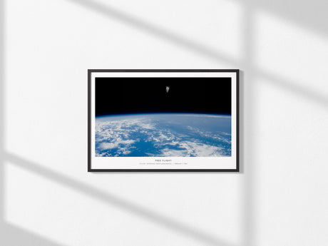 Free Flight Landscape Poster | Sts-41b · Astronaut Bruce Mccandless | STS-41B Astronaut Bruce McCandless NASA Space Photograp